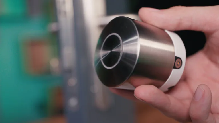 Nuki Smart Lock Pro, jeden z modeli zamków elektronicznych z serii Nuki Smart Locks